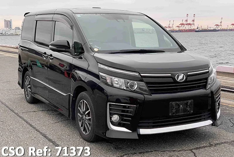 Toyota / Voxy 2016